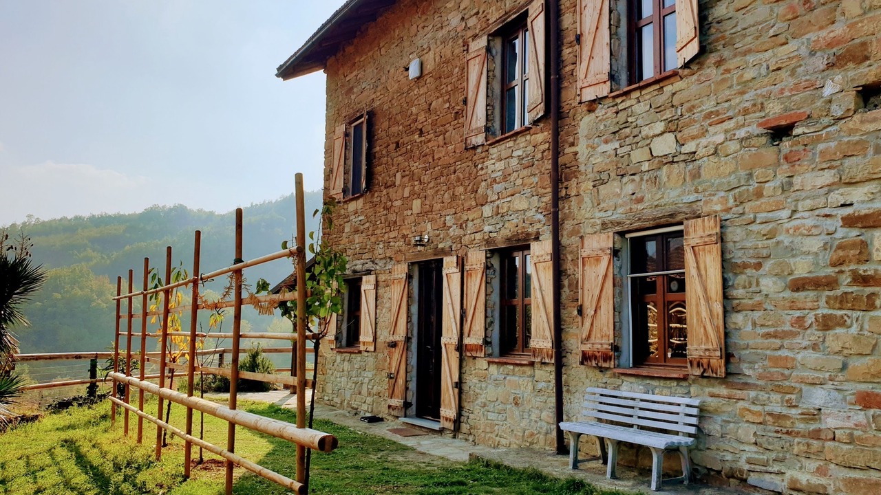 Photo of Outdoor in Serole