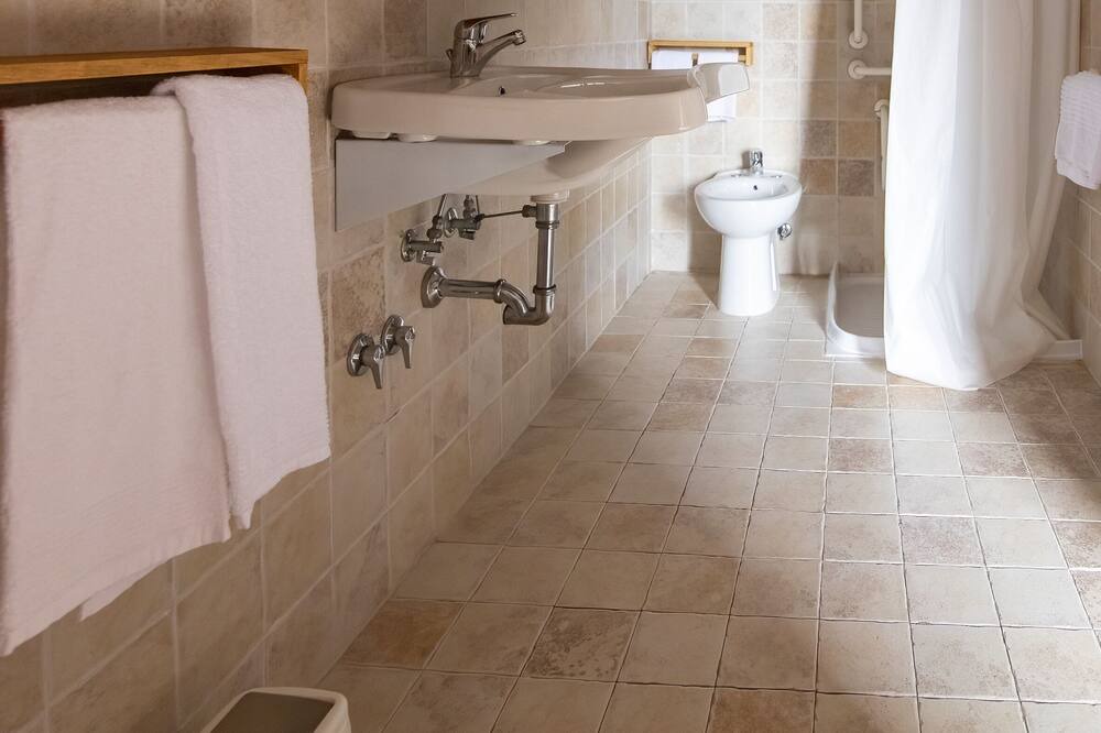 Photo of Bathroom in Gualdo Tadino