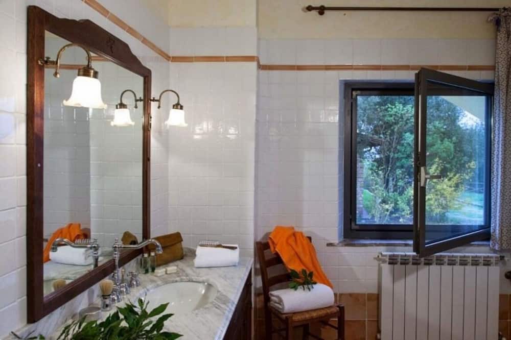 Photo of Bathroom in Montaione