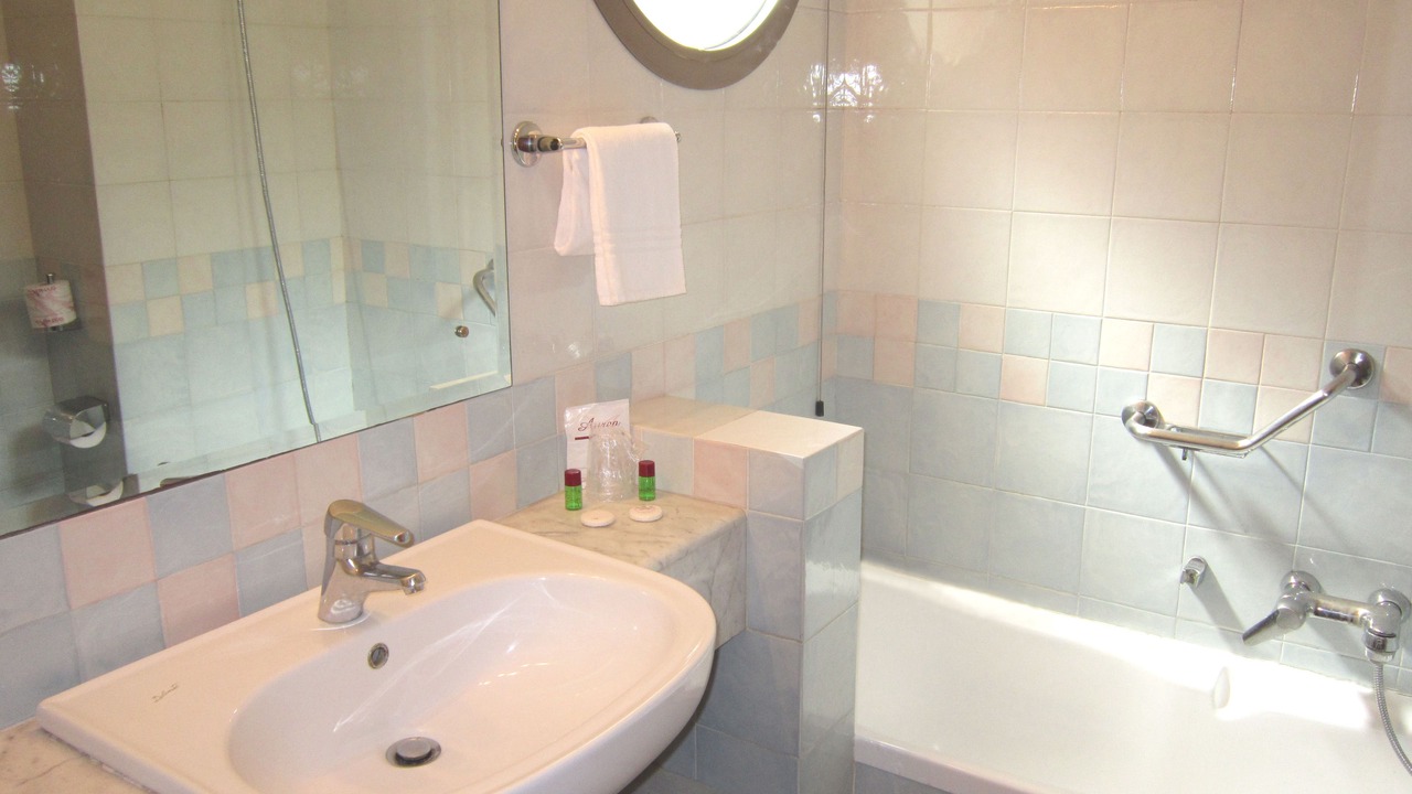 Photo of Bathroom in Addaura