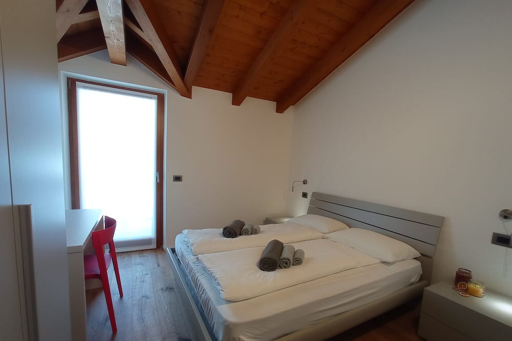Photo of Bedroom in Pellizzano