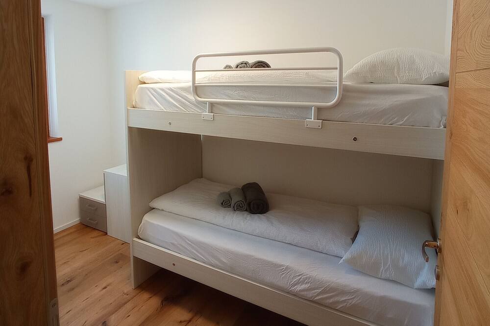 Photo of Bedroom in Pellizzano