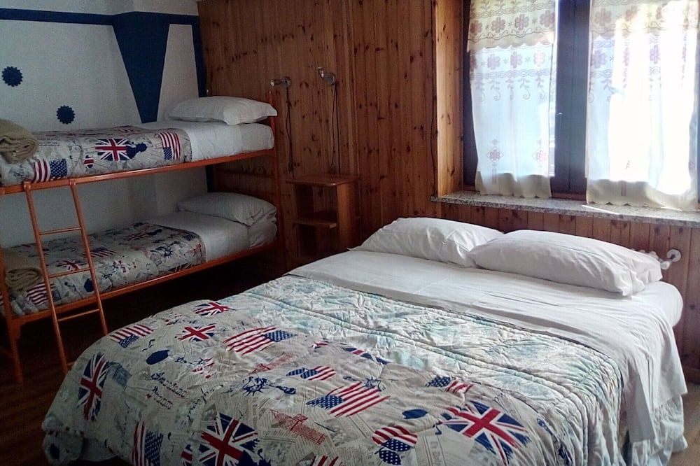 Photo of Bedroom in Montjovet