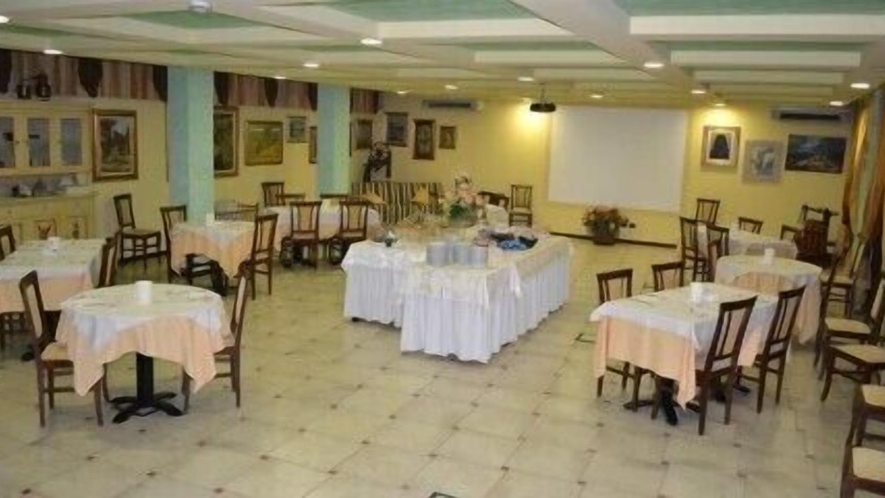 Photo of Others in Ghedi