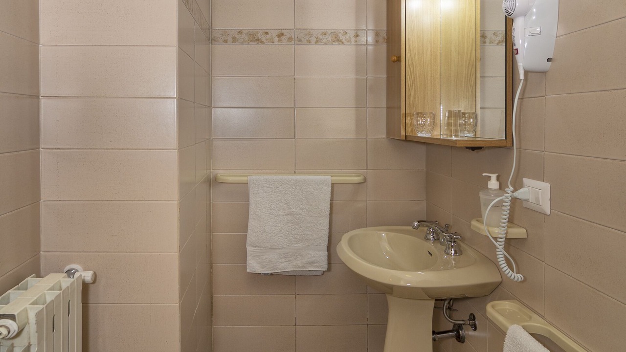 Photo of Bathroom in Lunata