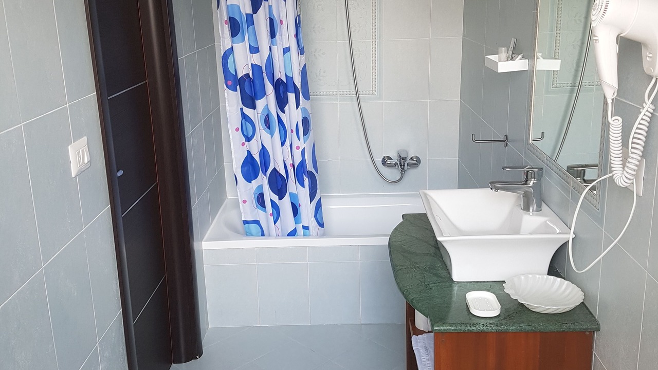 Photo of Bathroom in Montano