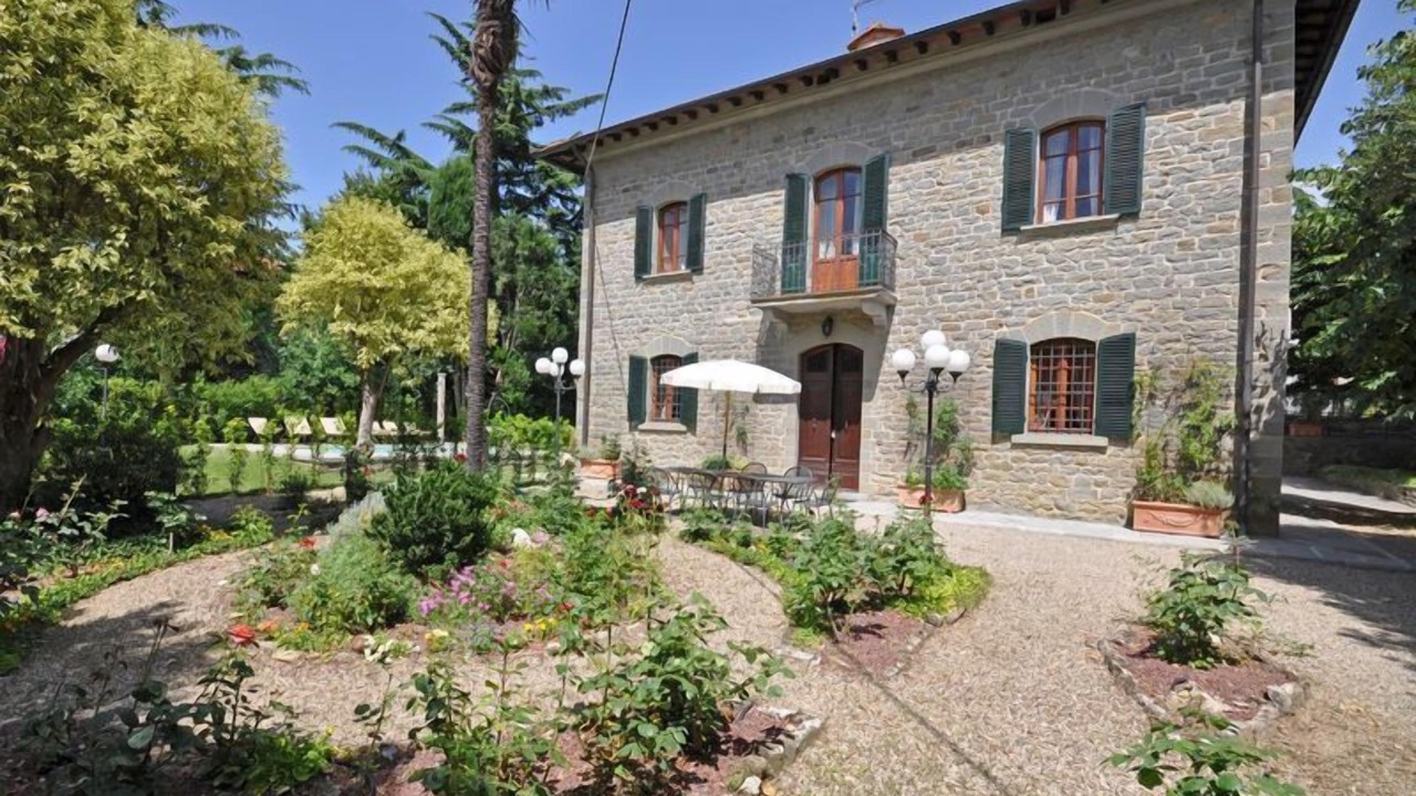 Photo of Outdoor in Camucia