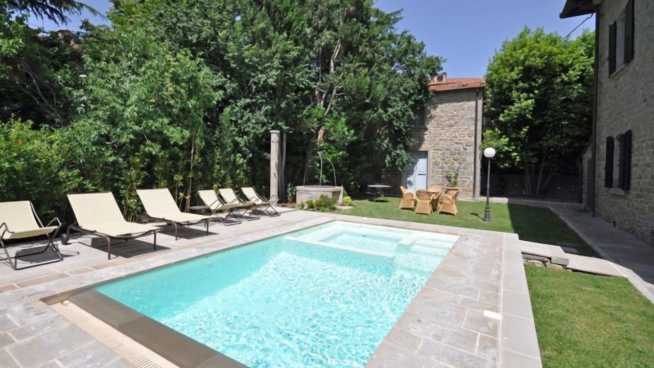 Photo of Outdoor in Camucia