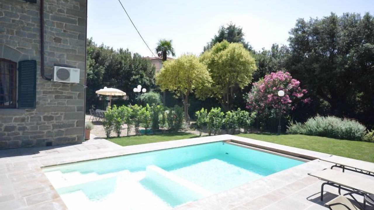 Photo of Outdoor in Camucia