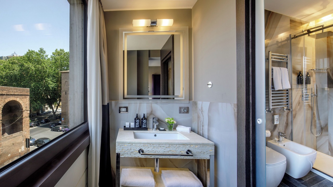 Photo of Bathroom in Rione XVI Ludovisi