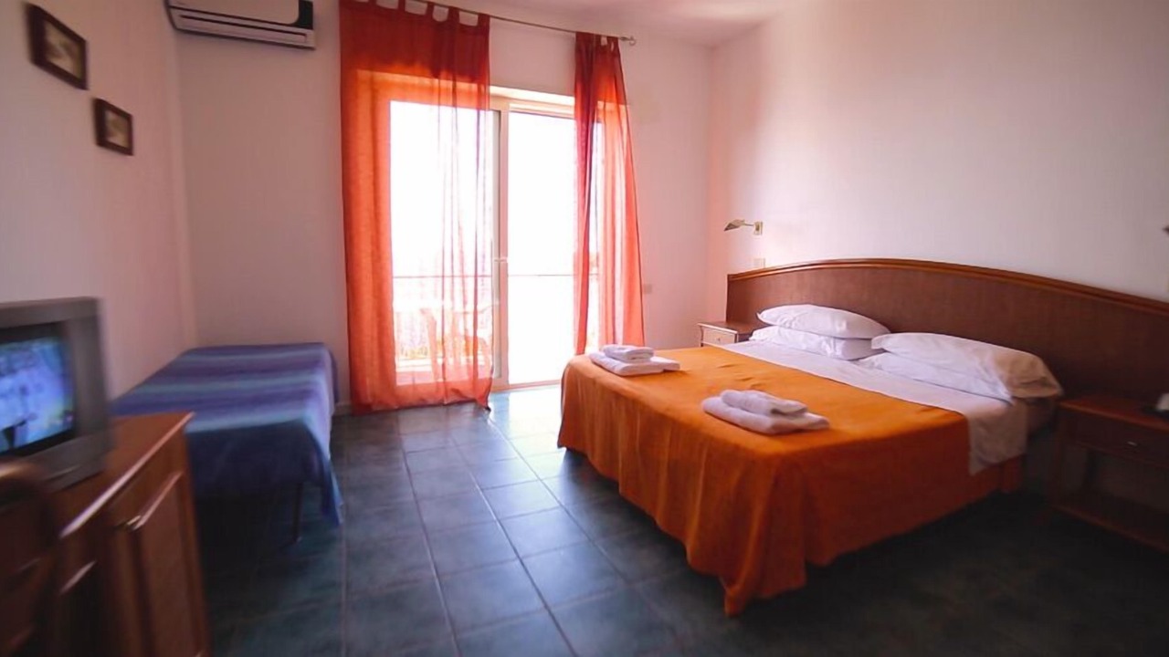 Photo of Bedroom in Ogliastro Marina