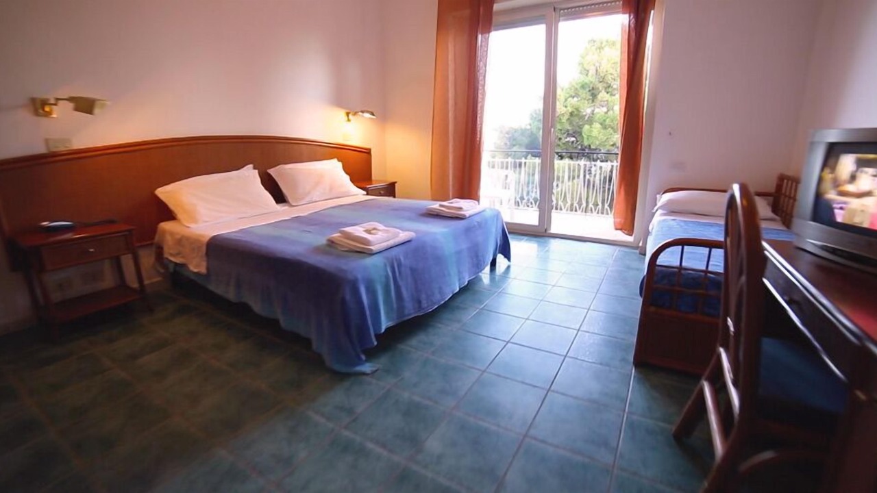 Photo of Bedroom in Ogliastro Marina