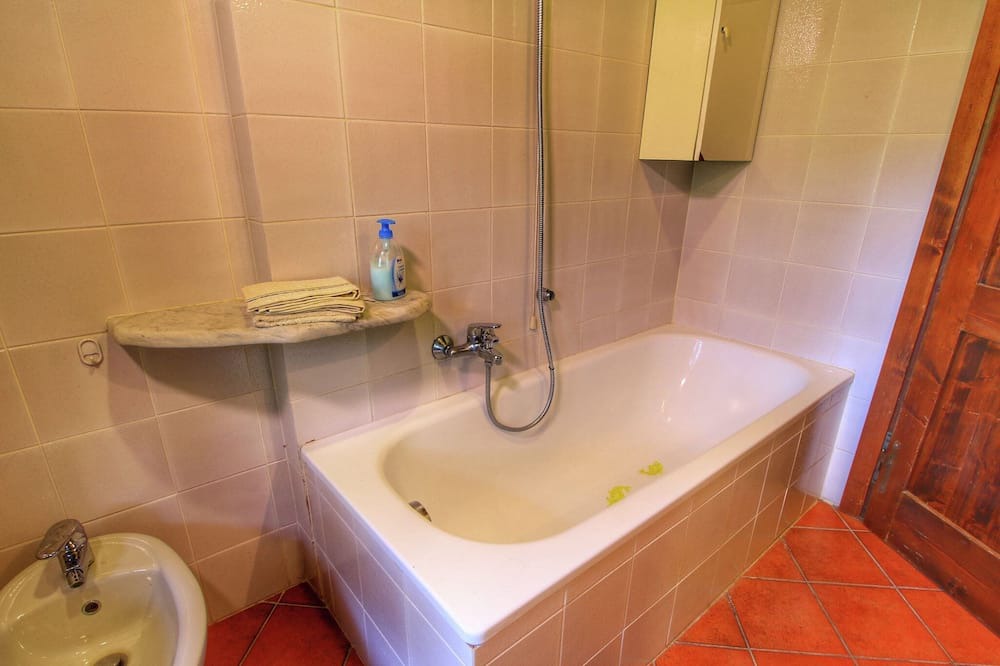 Photo of Bathroom in Ortignano Raggiolo