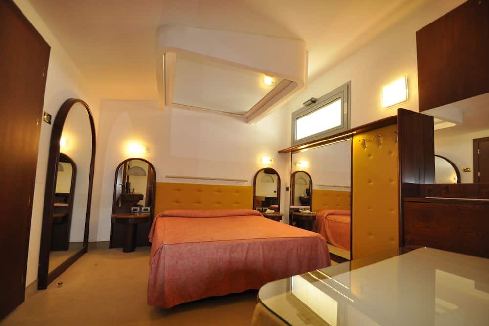 Photo of Bedroom in Tortona