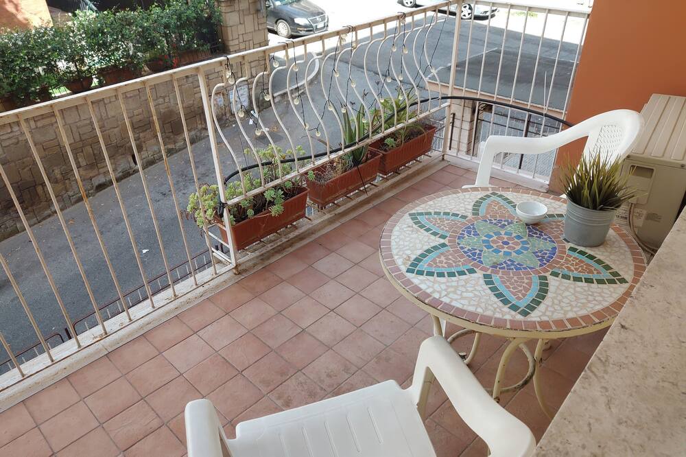 Photo of Patio Balcony in Quartiere XXVIII Monte Sacro Alto