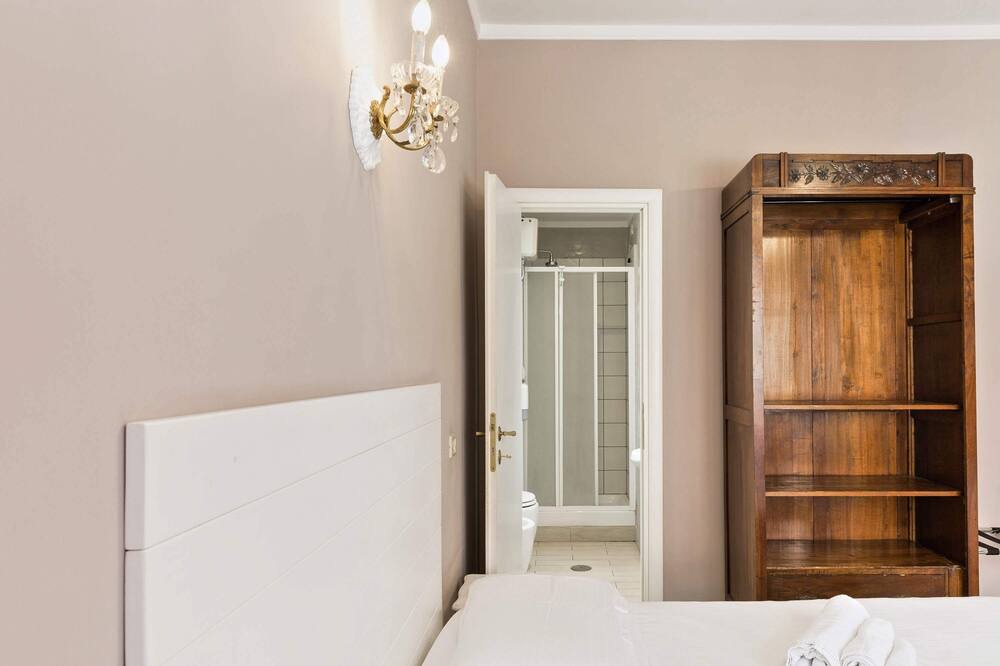 Photo of Bathroom in Quartiere XXVIII Monte Sacro Alto