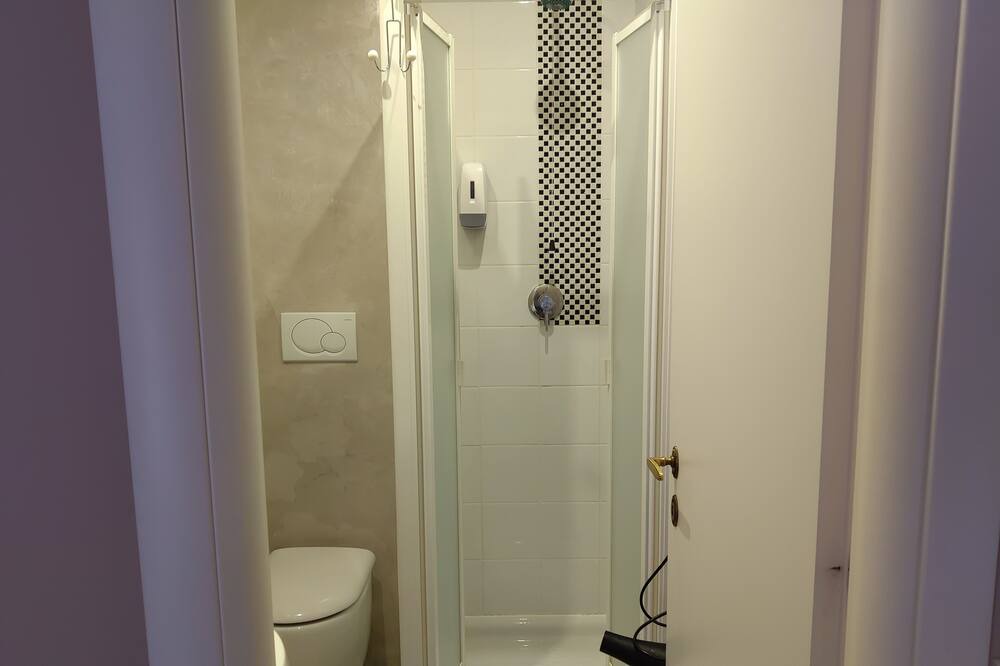 Photo of Bathroom in Quartiere XXVIII Monte Sacro Alto