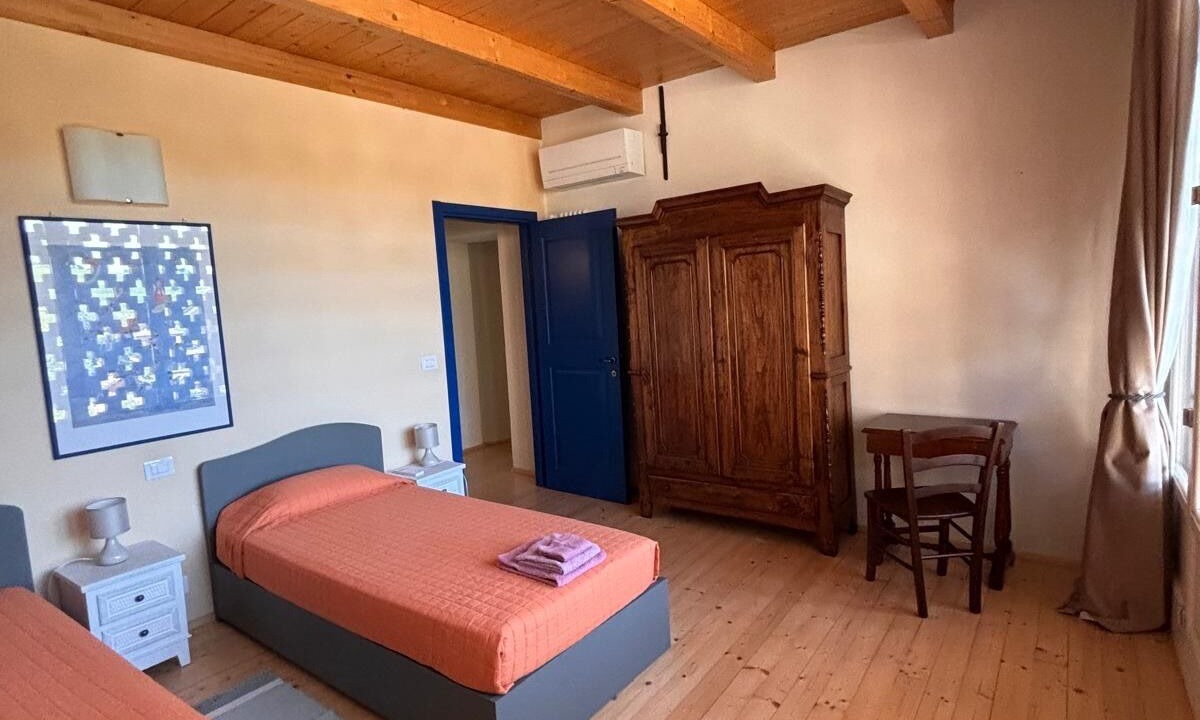 Photo of Bedroom in Montegrosso dʼAsti