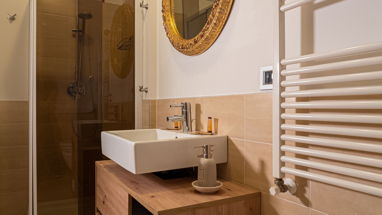 Photo of Bathroom in Mantua
