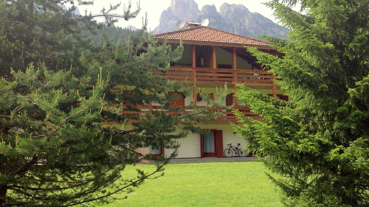 Photo of Outdoor in Pera