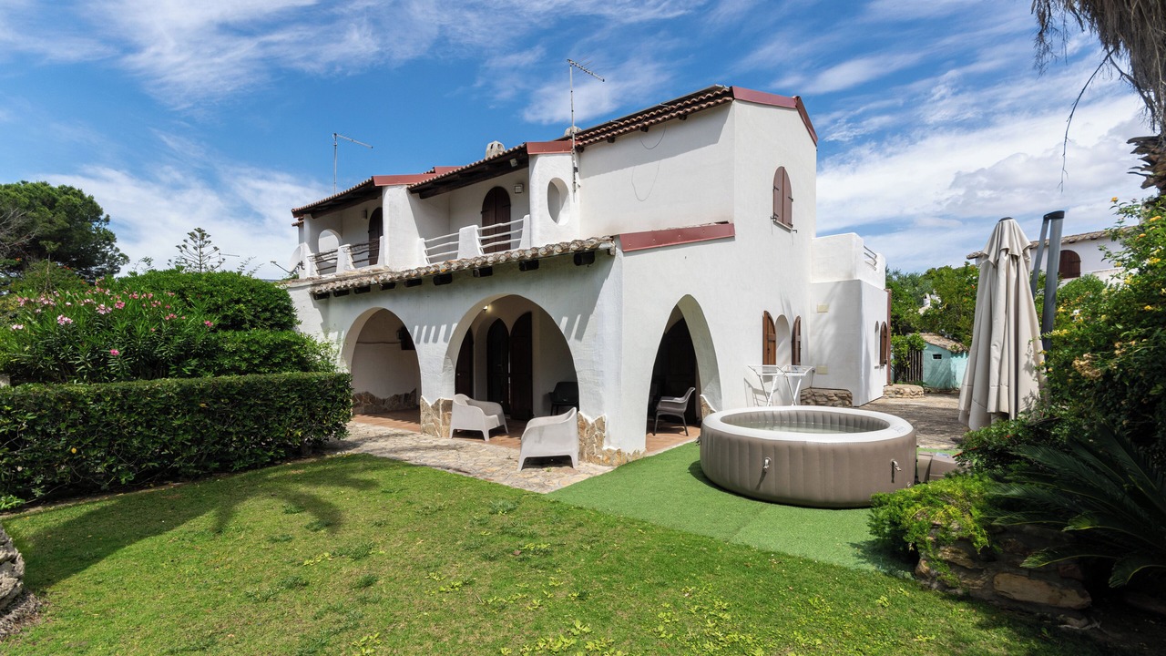 Photo of Outdoor in Capitana