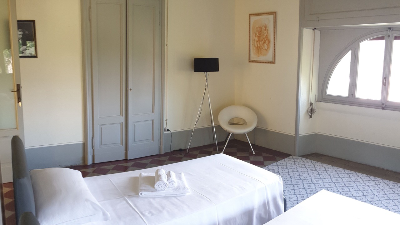Photo of Bedroom in Mandello del Lario