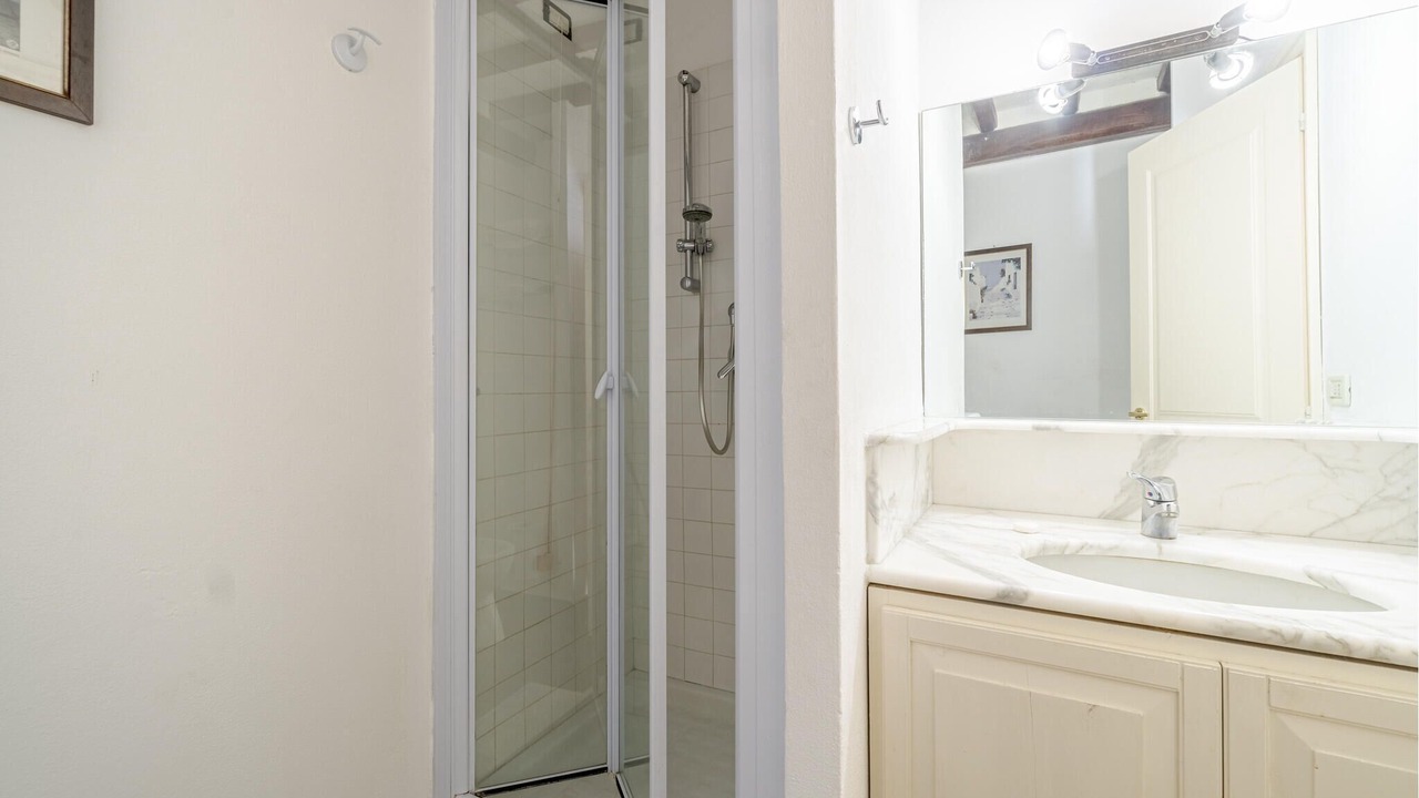 Photo of Bathroom in Recco