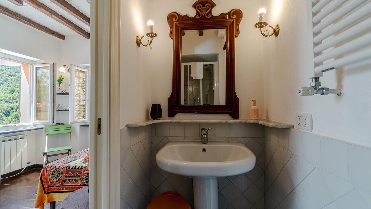 Photo of Bathroom in Recco