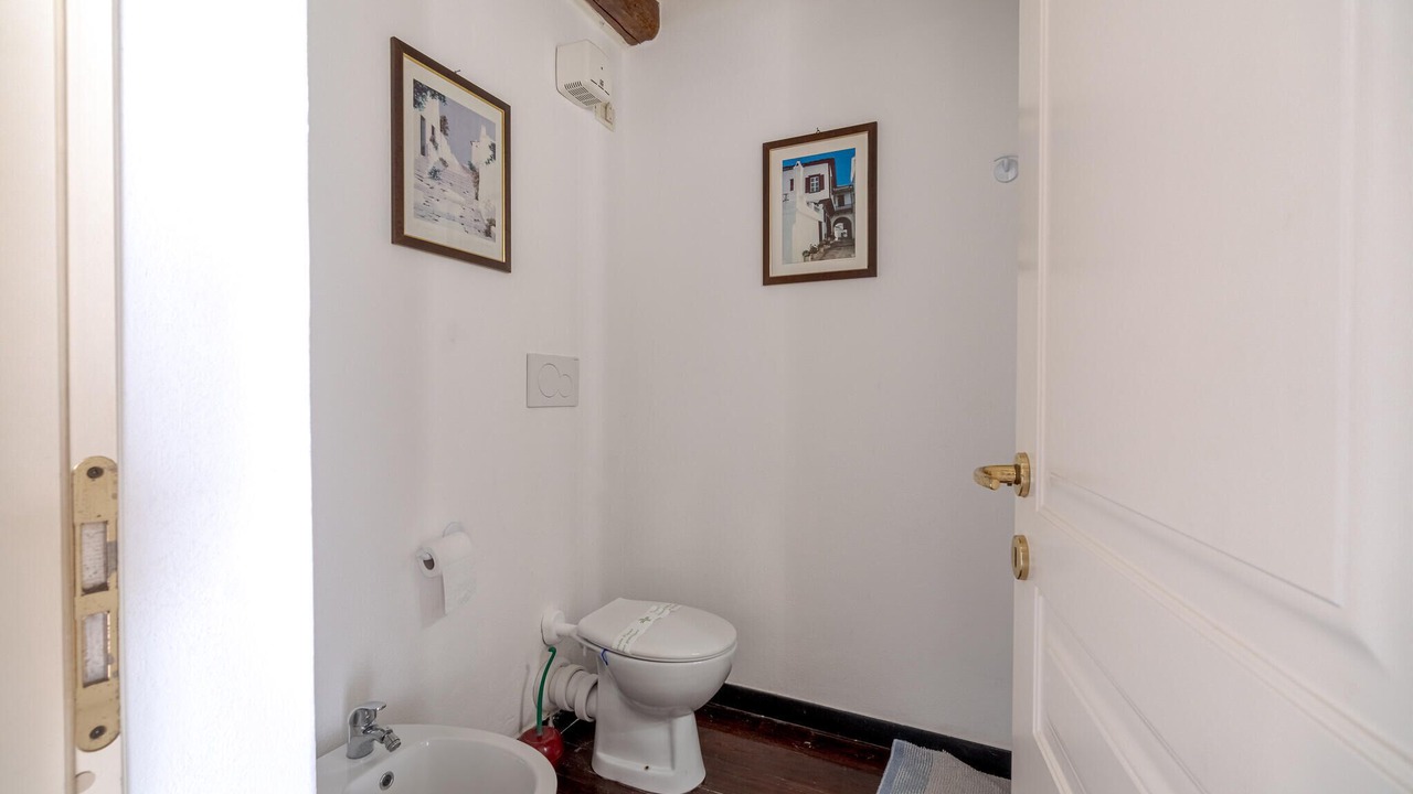 Photo of Bathroom in Recco