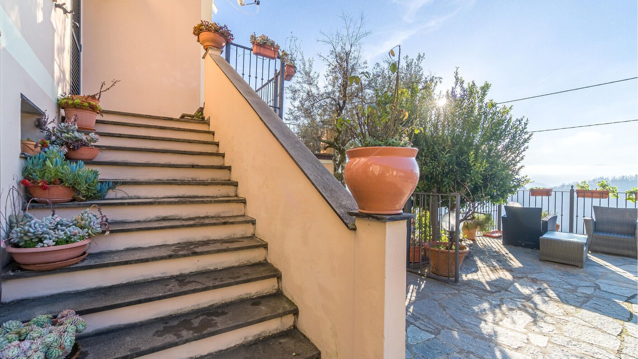 Photo of Others in Recco