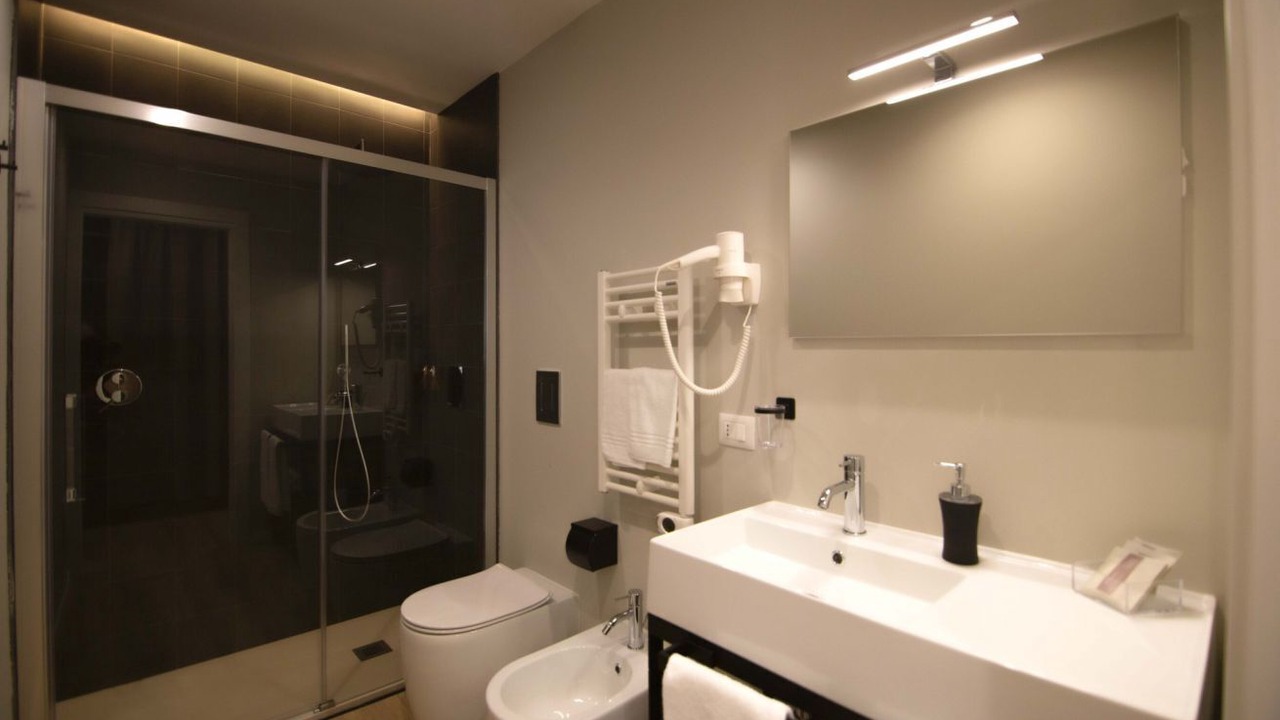 Photo of Bathroom in Brindisi Histotic Center