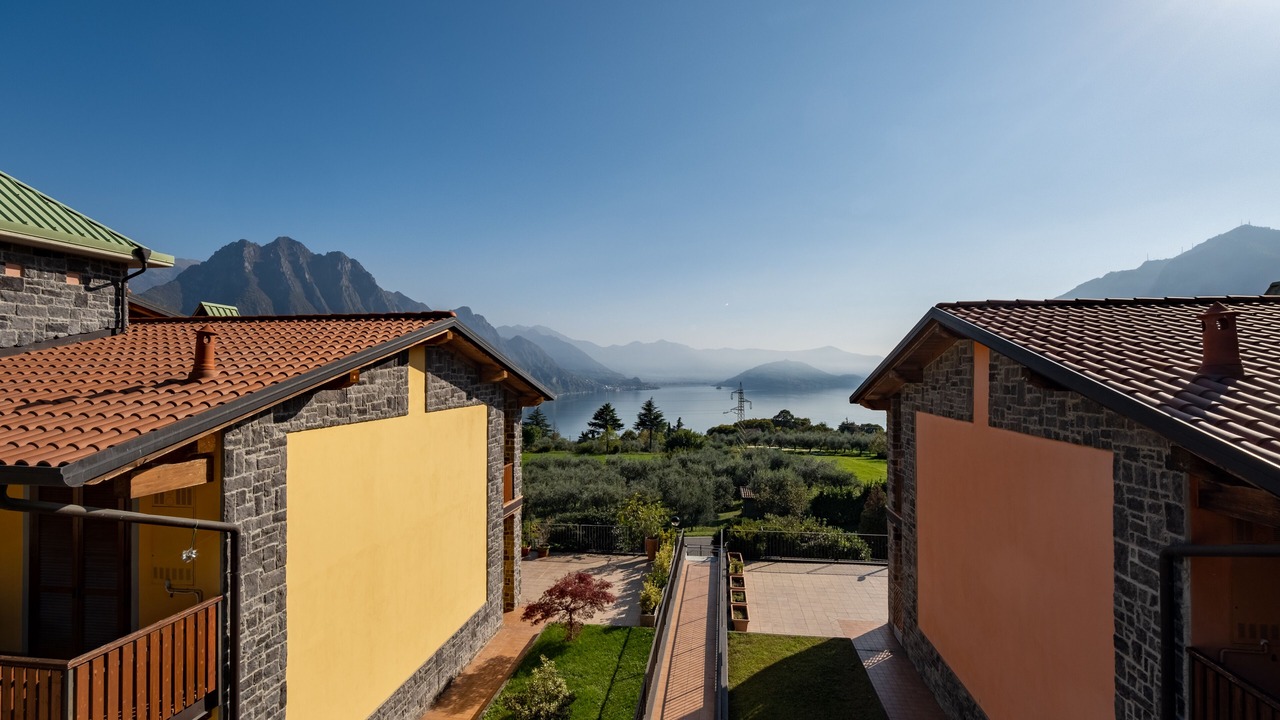 Photo of Others in Solto Collina