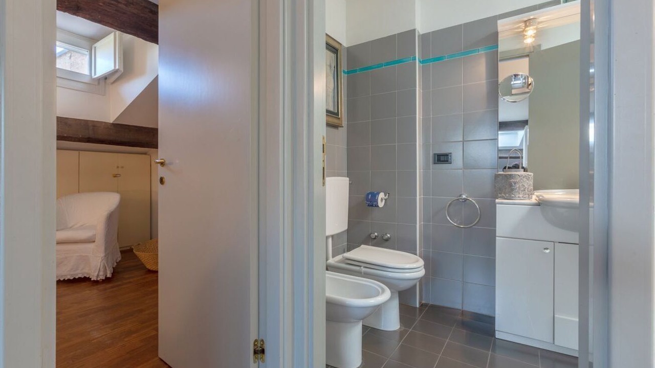 Photo of Bathroom in Ferrara Historic Centre