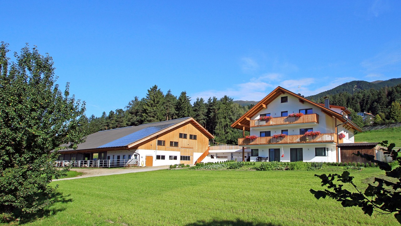 Photo of Outdoor in Issengo