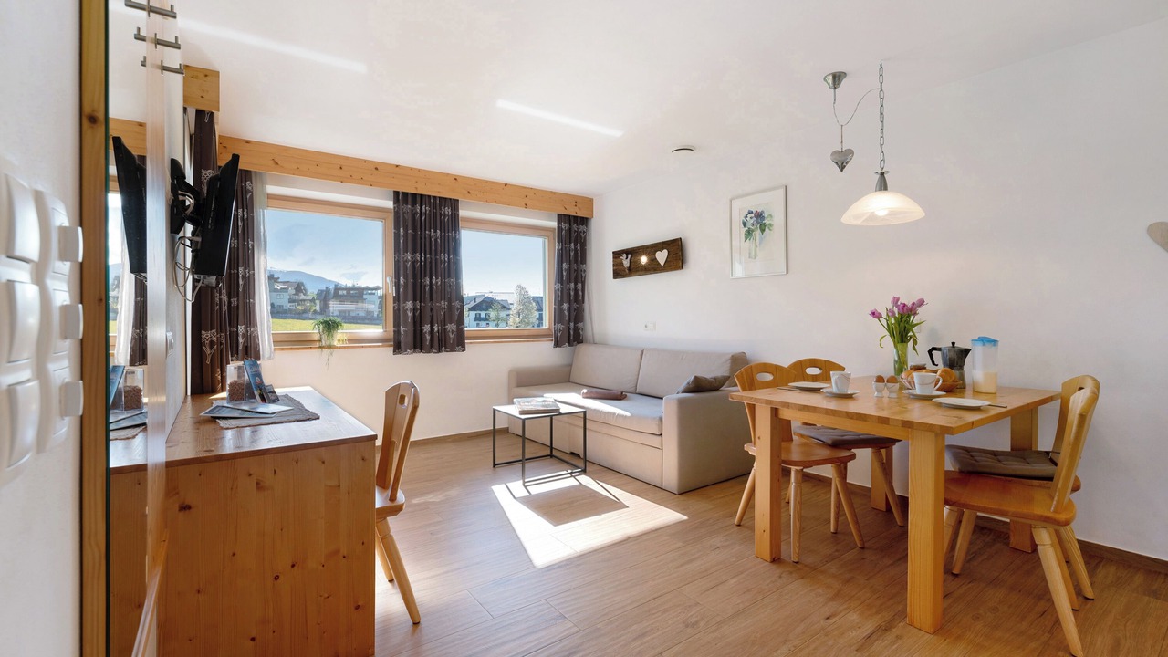 Photo of Livingroom in Issengo