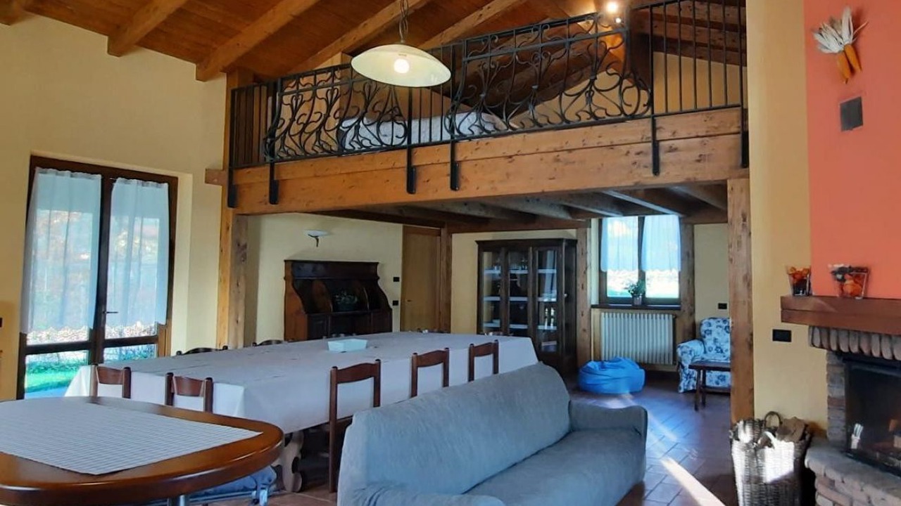 Photo of Livingroom in Introbio