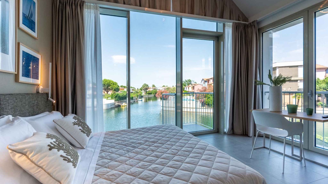 Photo of Bedroom in Isola Albarella