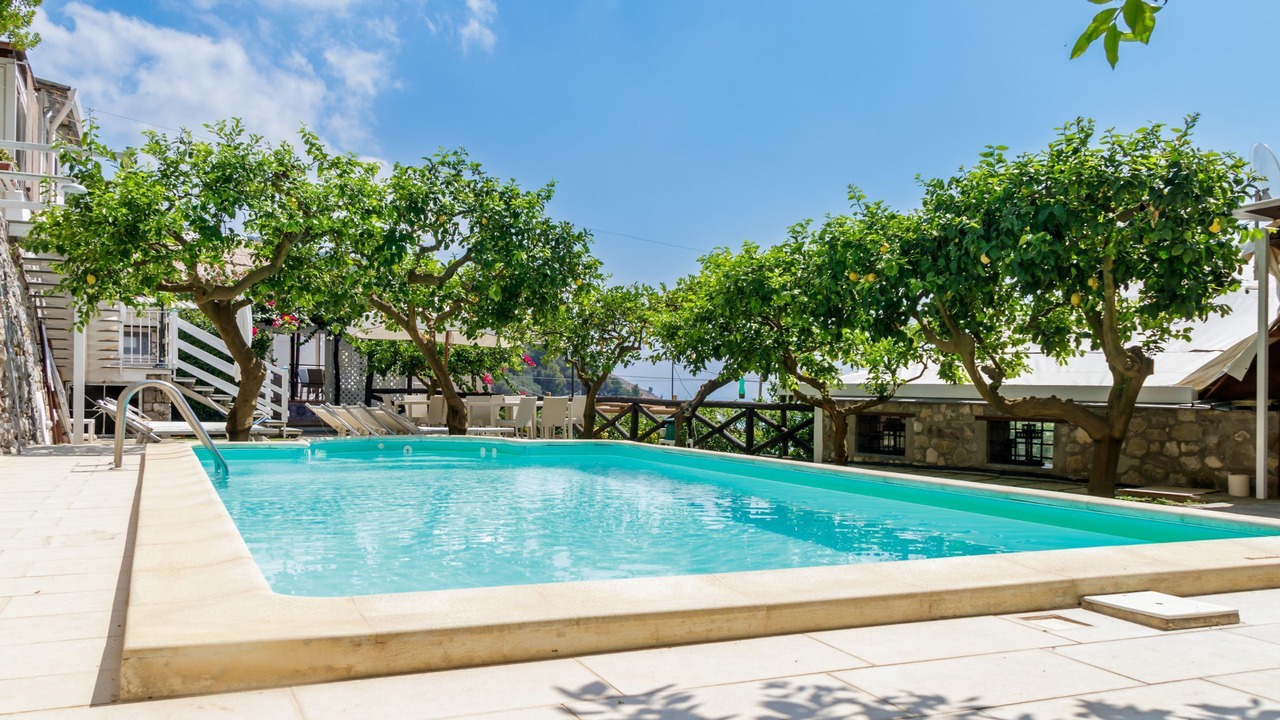 Photo of Outdoor in Sirenuse