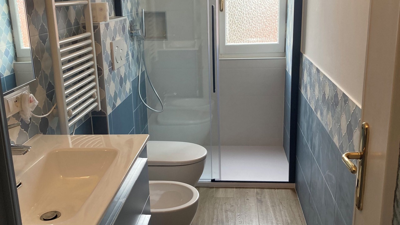 Photo of Bathroom in Loano