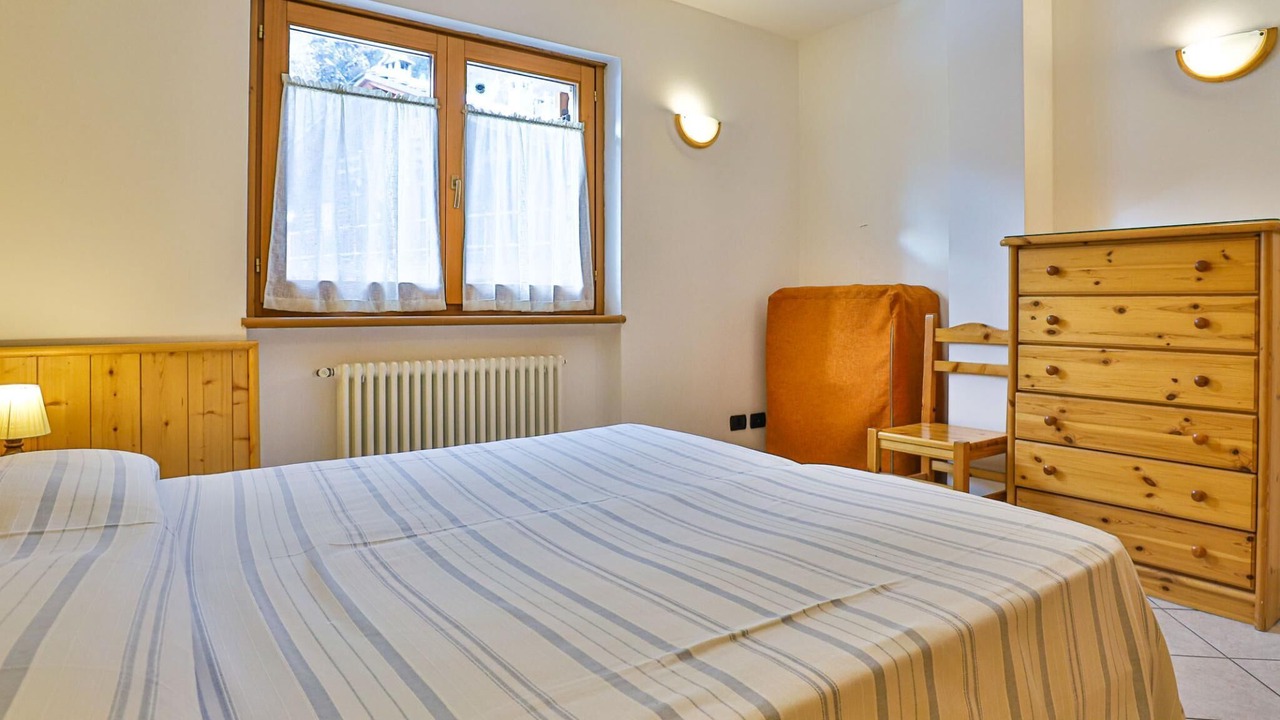 Photo of Bedroom in Antey-Saint-Andre