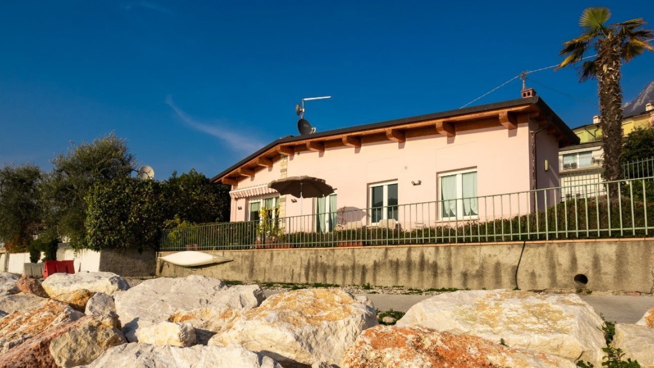Photo of Outdoor in Assenza