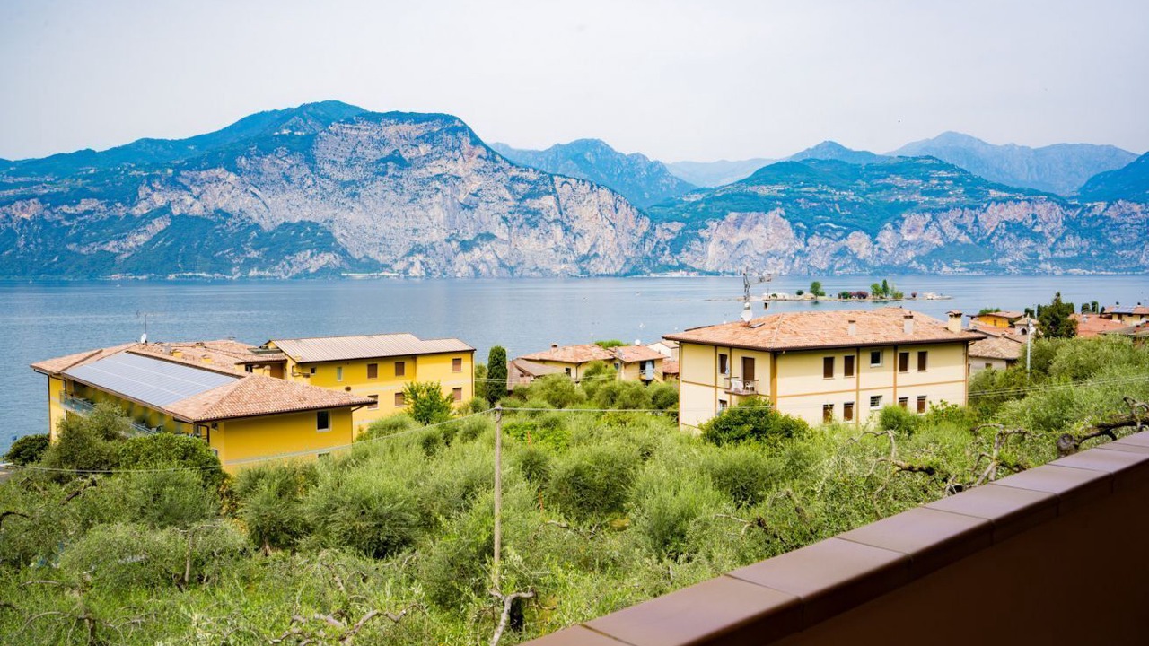 Photo of Others in Assenza