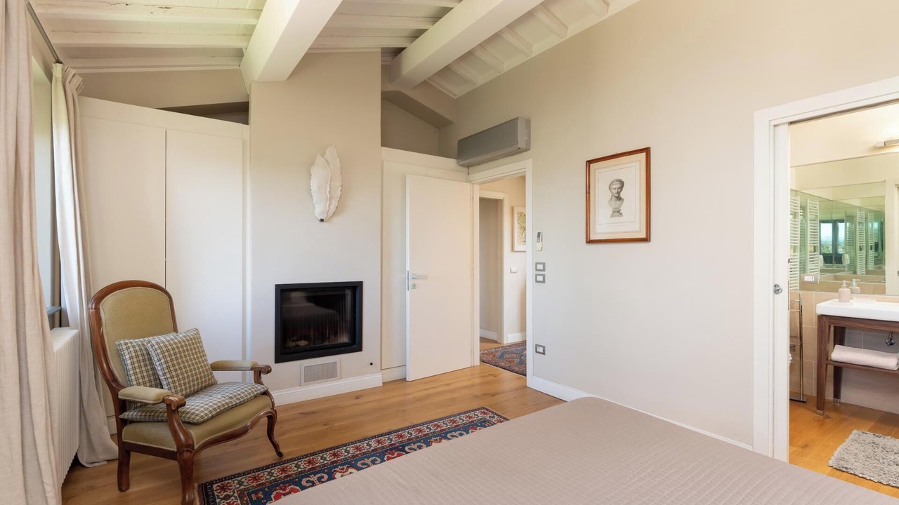 Photo of Bedroom in Paciano