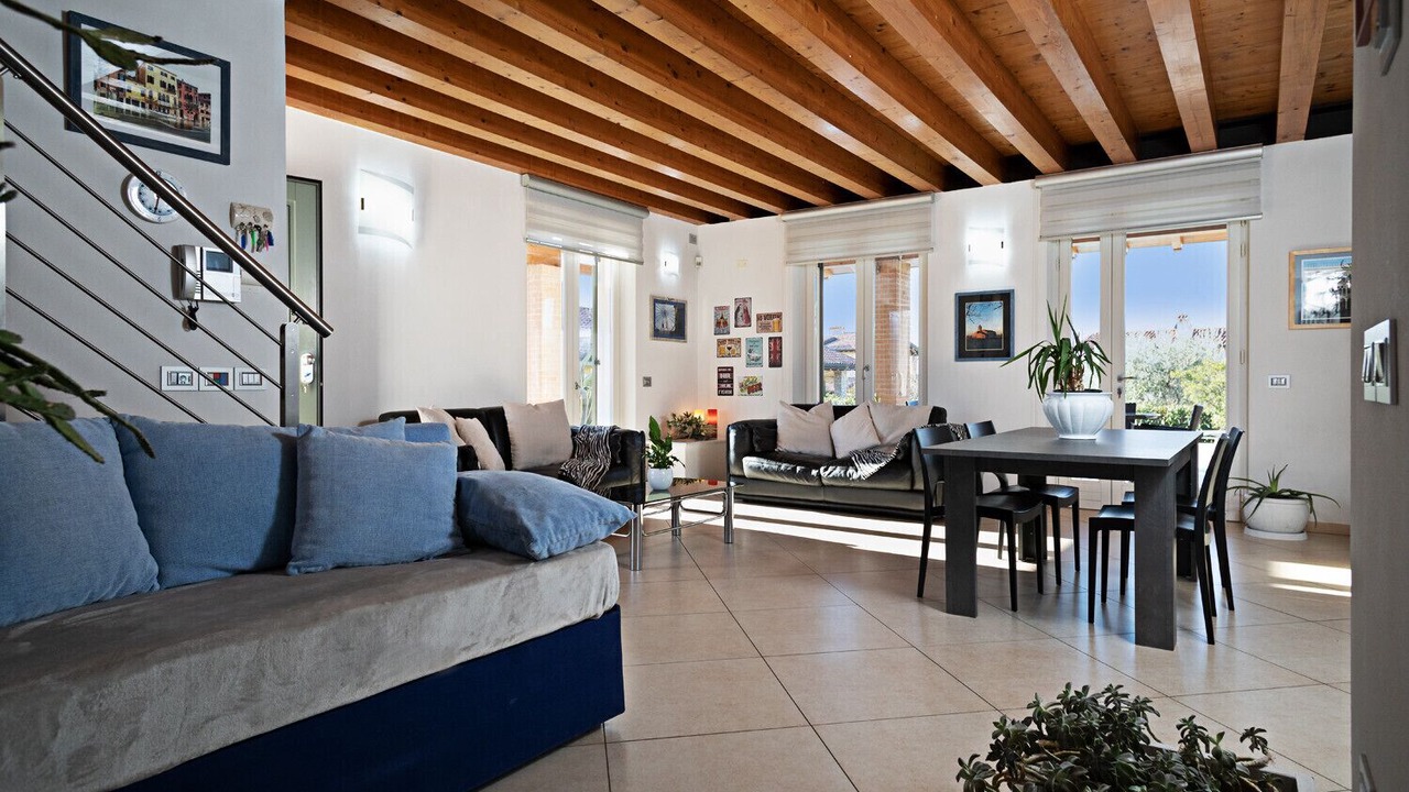 Photo of Livingroom in Montioni