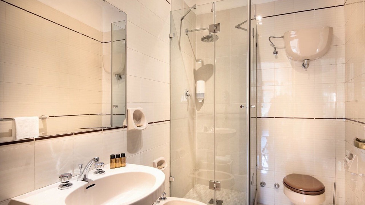 Photo of Bathroom in Doglio