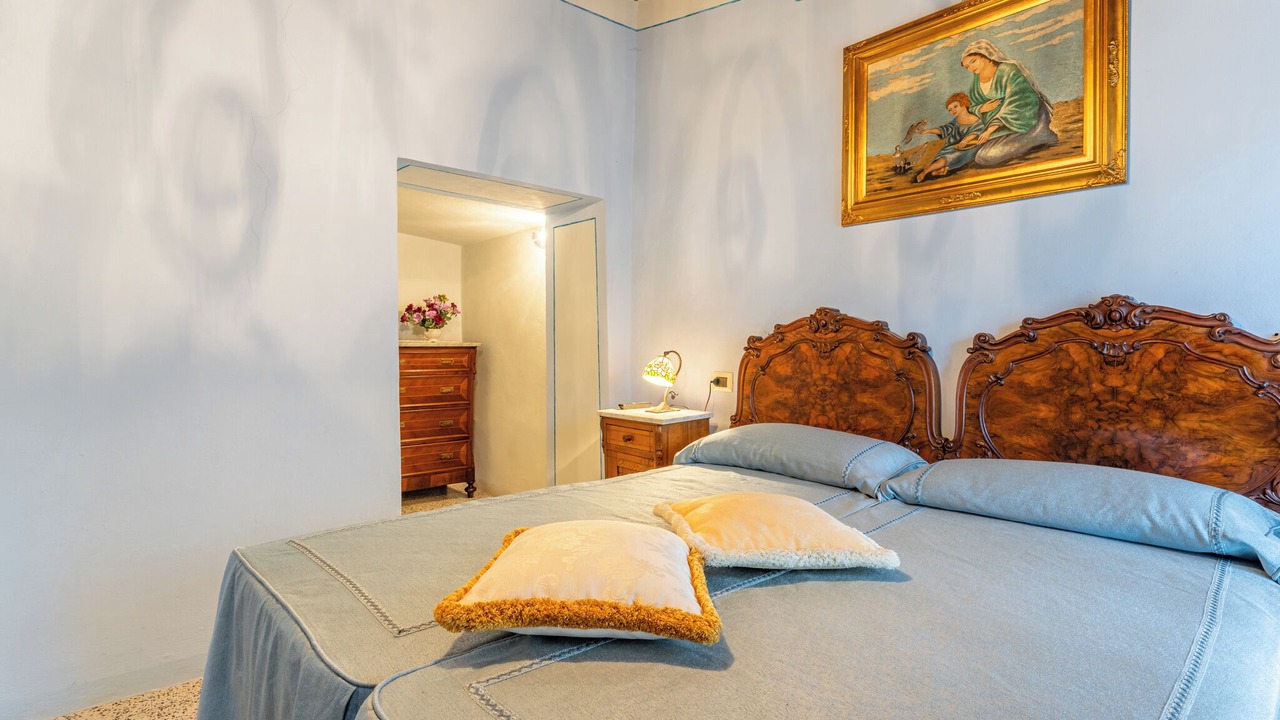 Photo of Bedroom in Molazzana