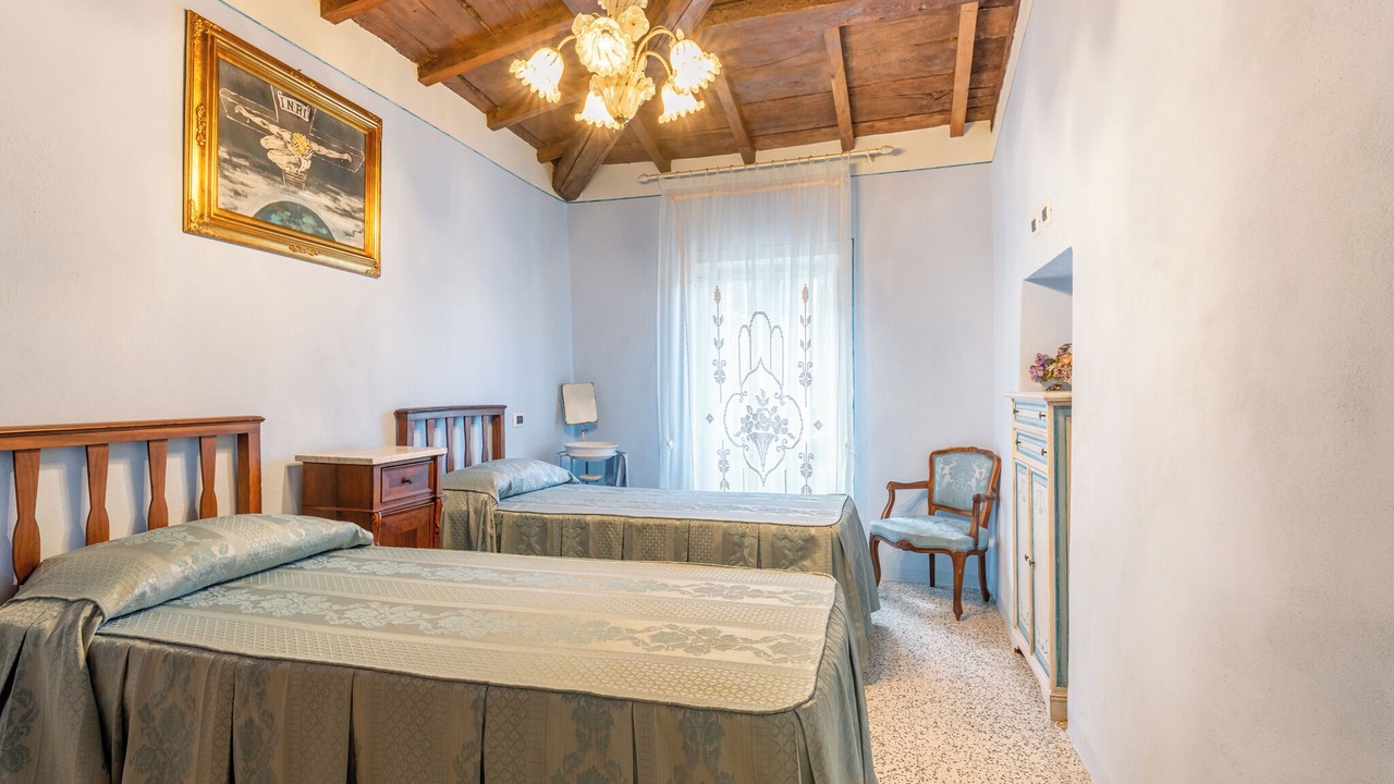 Photo of Bedroom in Molazzana