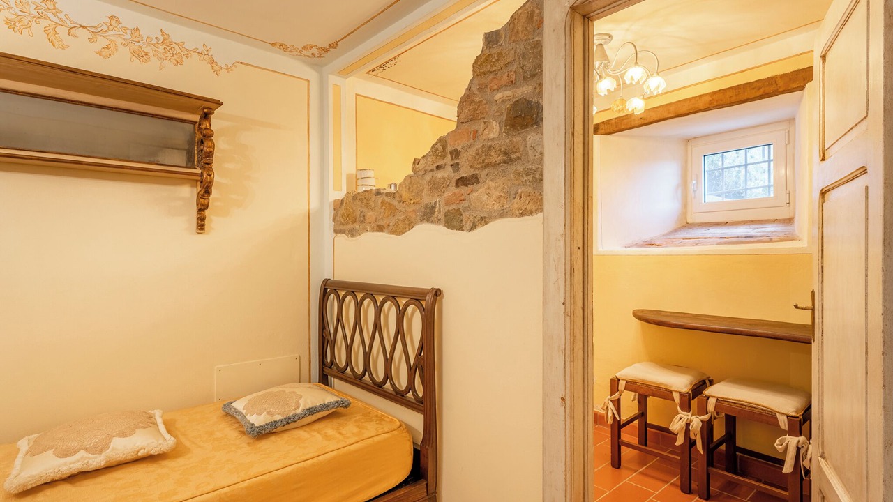 Photo of Bedroom in Molazzana