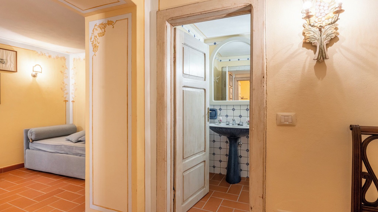 Photo of Bedroom in Molazzana
