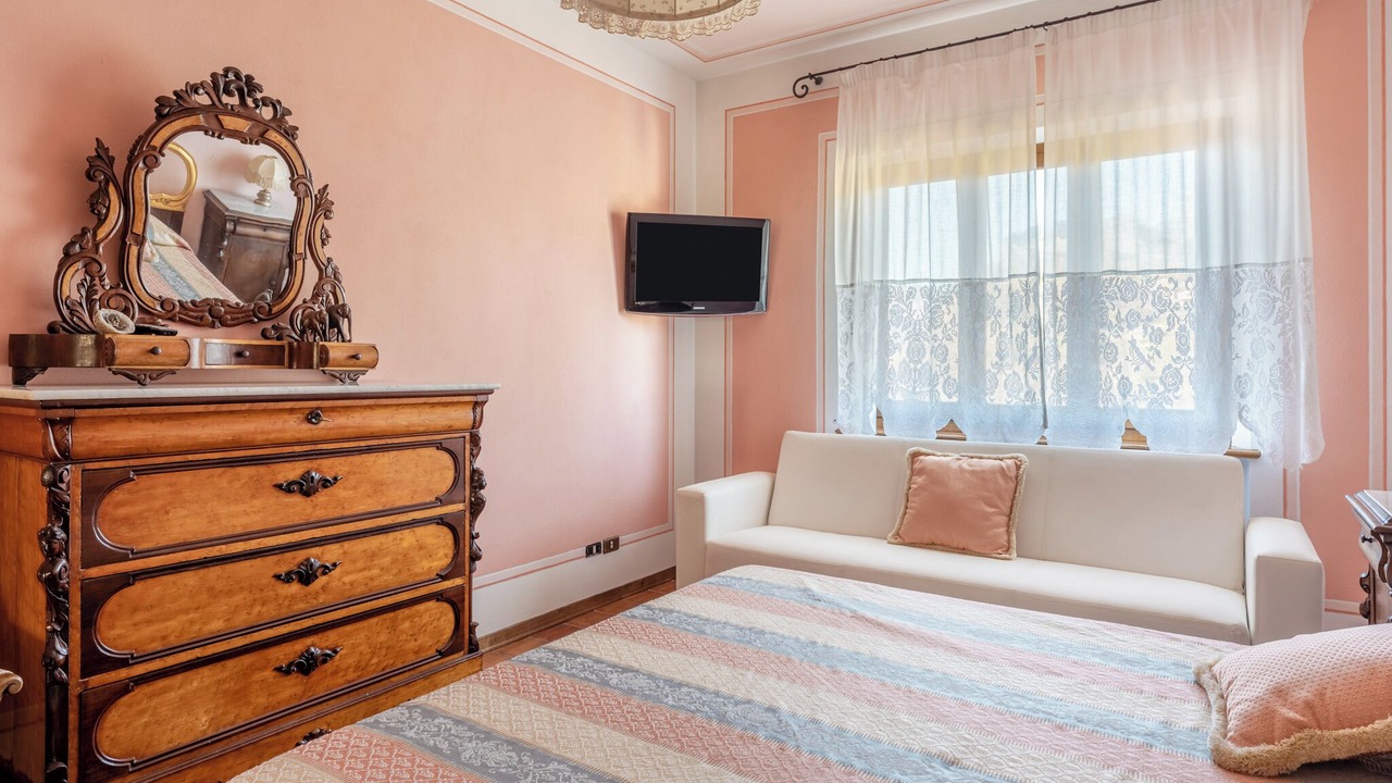 Photo of Bedroom in Molazzana